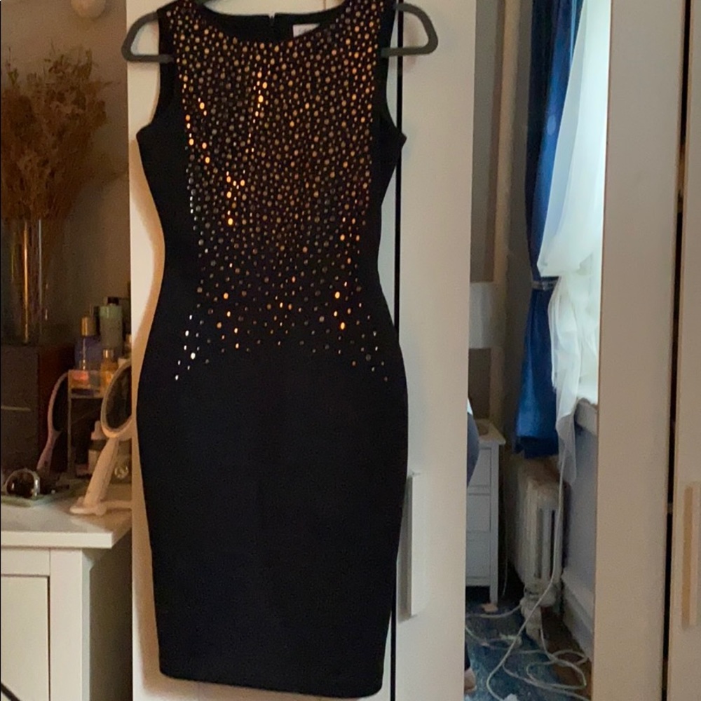 Preloved dress I wore once. Great for an event.